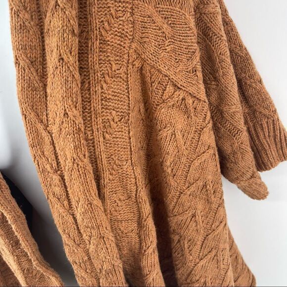 MM Couture Miss Me short sleeve sweater cable knit cardigan  wool large EUC - Picture 12 of 16